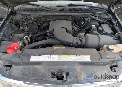 1999 Ford Expedition Eddie Bauer/Xlt z USA, uszkodzony, nr VIN 1FMRU1760XLA32849